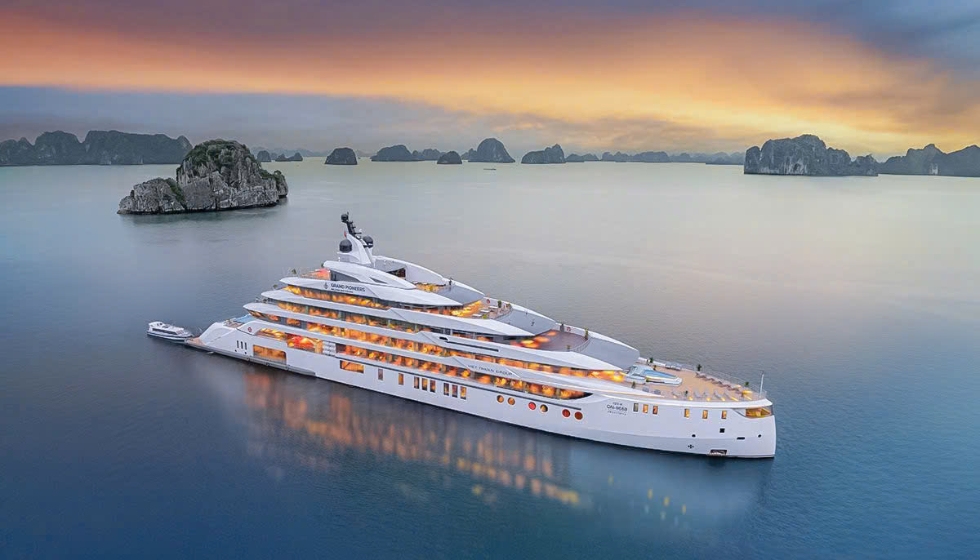Du thuyền Hạ Long Grand Pioneers 2 Ngày 1 Đêm