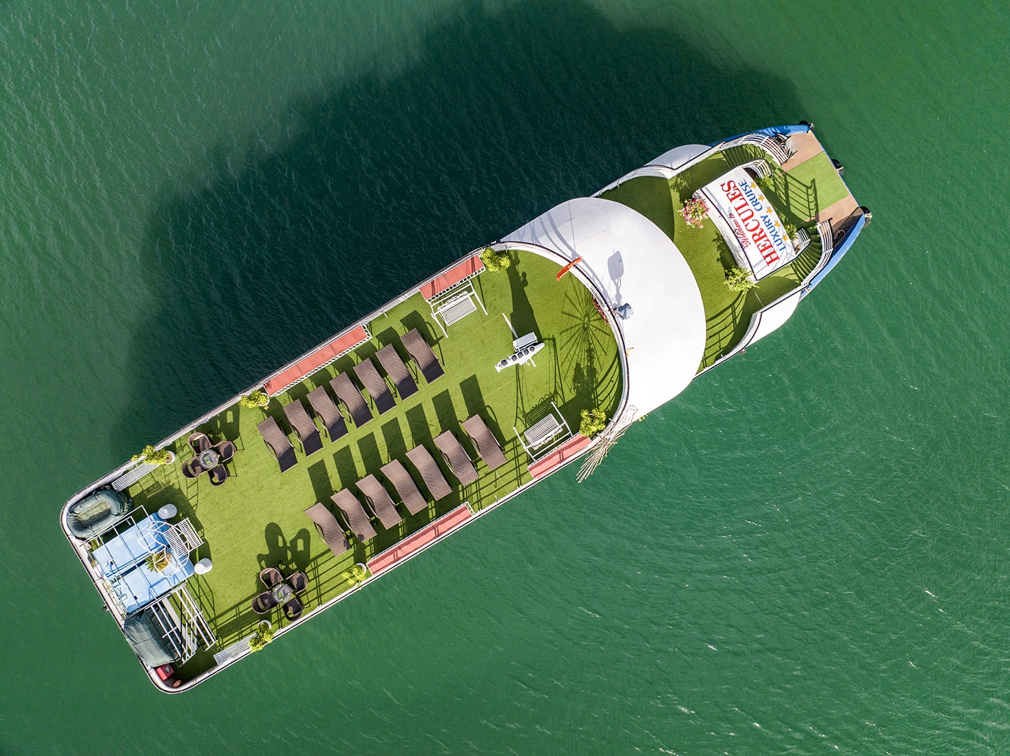 Du thuyền Hercules Hạ Long 5 sao