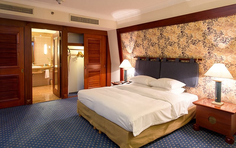 Khách sạn Hilton Hanoi Opera Hotel