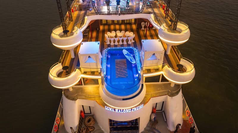 Du thuyền Luna Halong Cruise 5 sao