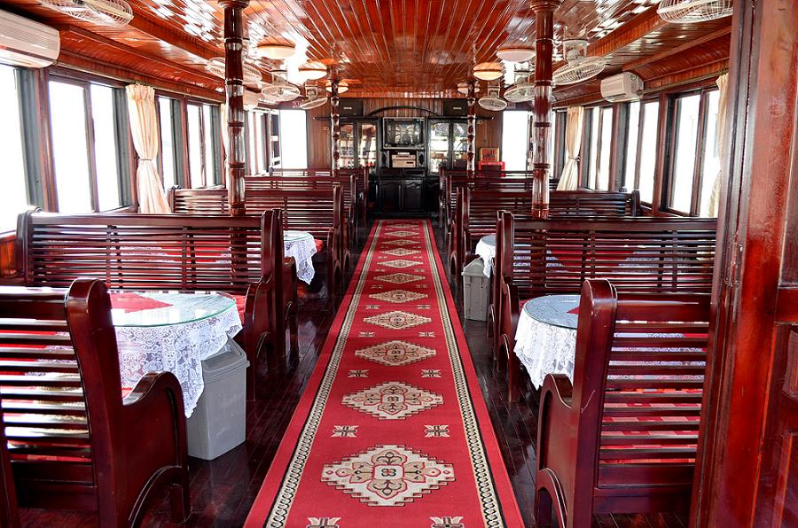 Thuê tàu du lịch Hạ long tuyến 1 (4 tiếng)