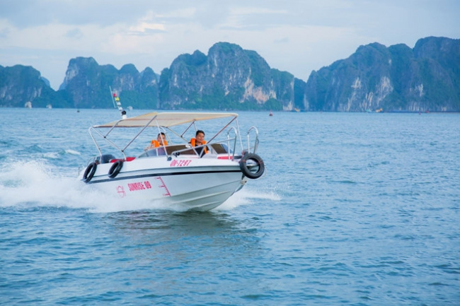 Cho thuê Cano tham quan vịnh Lan Hạ-Cát bà