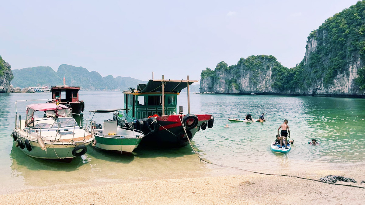 Tour Cano thăm vịnh Hạ Long - Lan Hạ