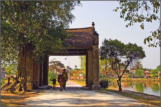 Tour du lịch Làng Cổ Đường Lâm 1 ngày