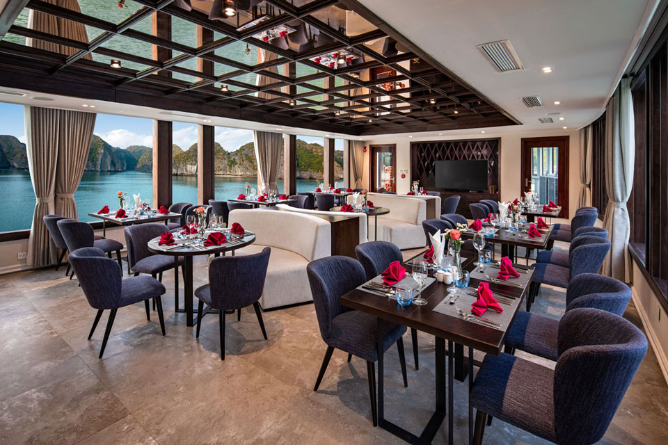 Du thuyền Hạ Long Jade Sails