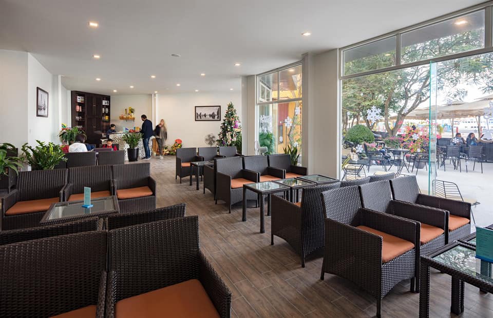 Thuê tàu du lịch VIP vịnh Lan Hạ - Cát Bà