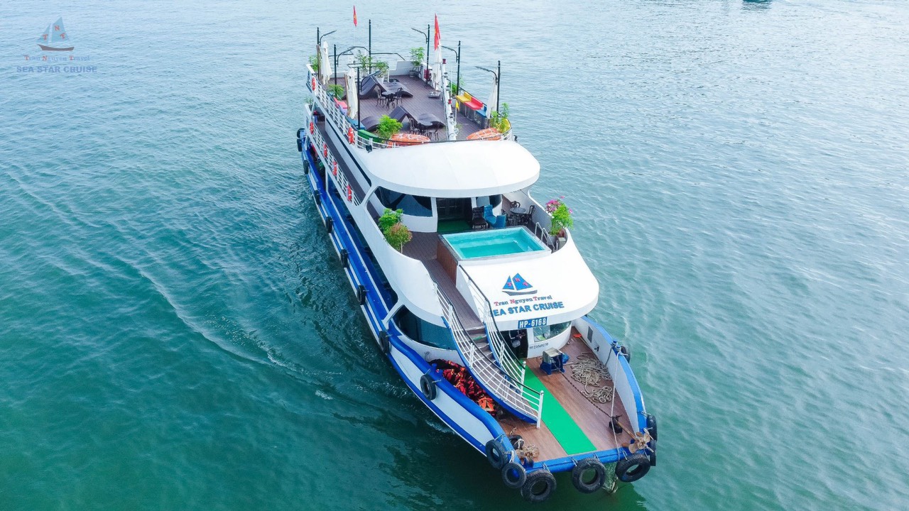Tour ngắm Hoàng Hôn vịnh Lan Hạ trên tàu Sea Star 5 sao