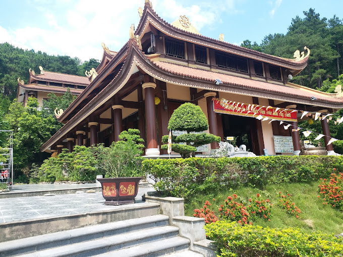 Tour du lịch Thiền viện Trúc Lâm Tây Thiên - Tam Đảo 1 ngày
