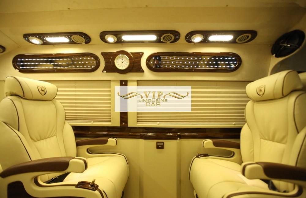 Thuê xe limousine dcar Hà Nội đi Flamingo Đại Lải